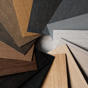 De l'aspect bois naturel, même sur les bois clairs, aux tons gris tendance : l'huile Legno Smart particulièrement résistante offre une grande liberté de conception et une efficacité maximale.