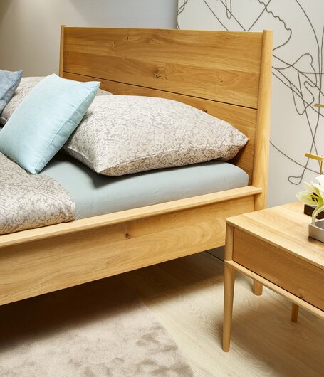 Formule durable, application facile, surface robuste et aspect naturel avec peu d'embellissement : la nouvelle huile Legno Aqua-Öl Plus. | © ANREI | www.anrei.at